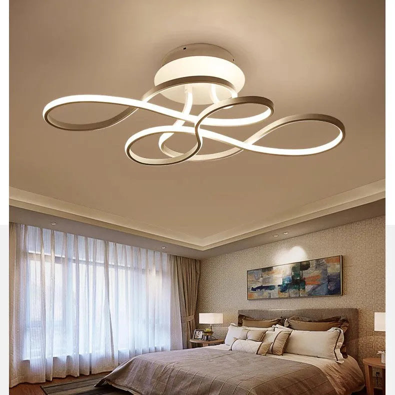 Intelligent dimming ceiling light