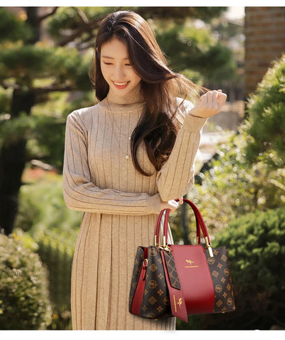 Women's large capacity crossbody