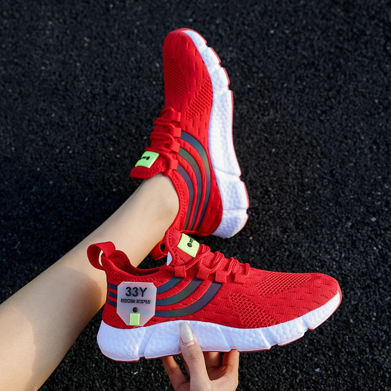 Lightweight breathable sneakers for men