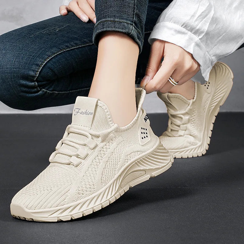 Women's casual sneakers