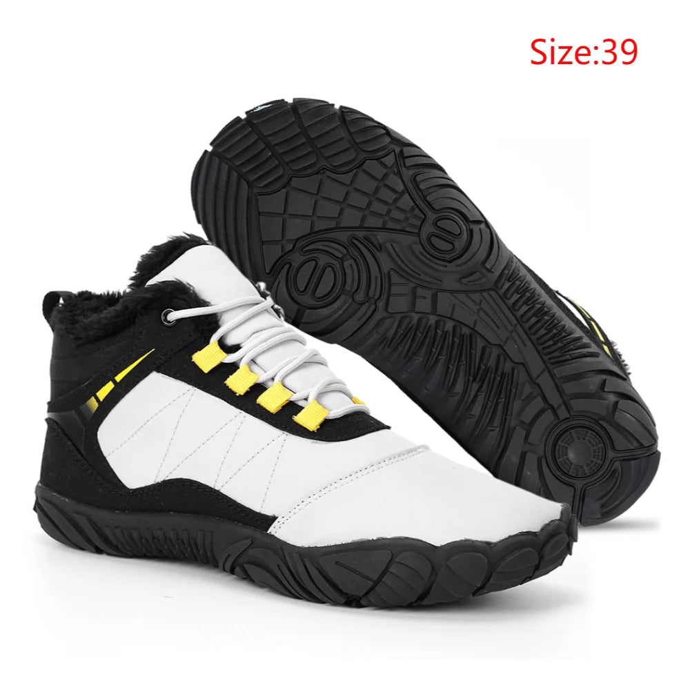 Plush lined trekking boots for winter