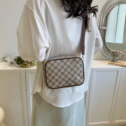 Moderate hardness handbags