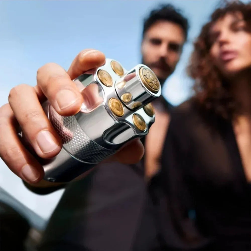 Long-lasting spicy men's cologne