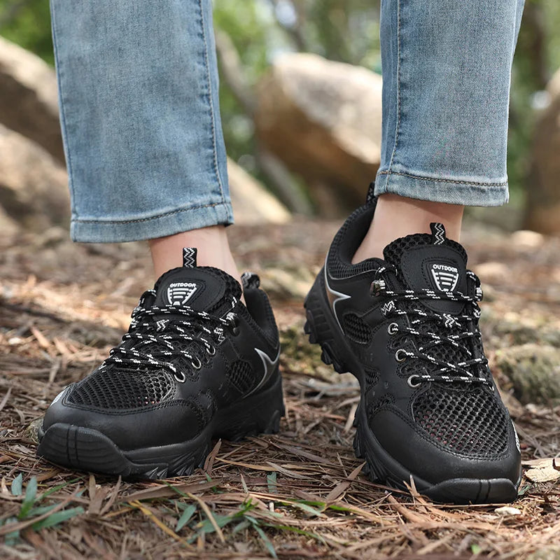 Breathable hiking shoes