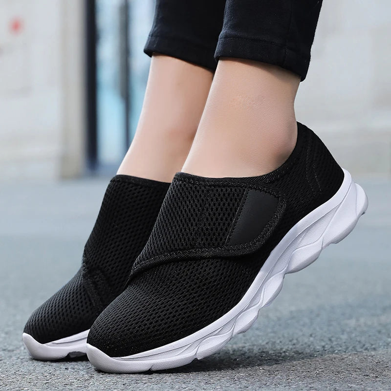 Comfortable shoes for swollen feet