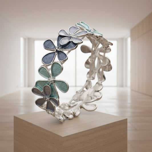 High-grade alloy bracelet